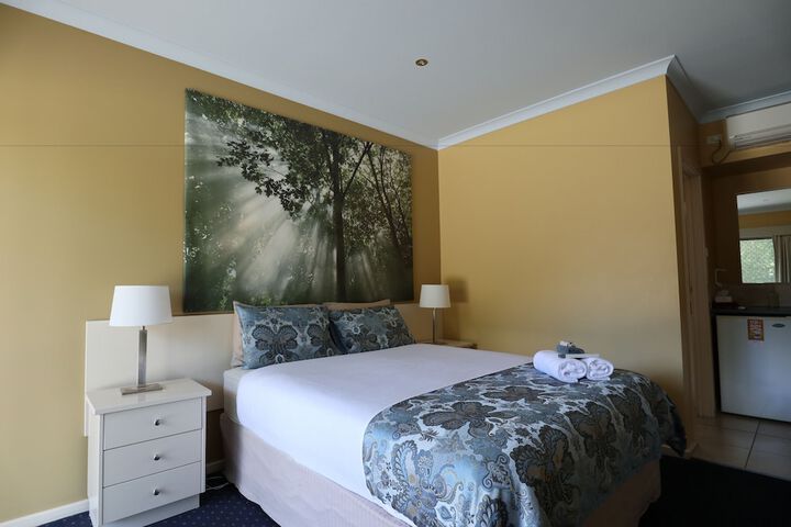 Room 20 of 38