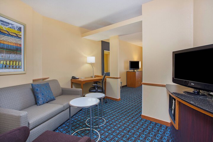 Room 10 of 31