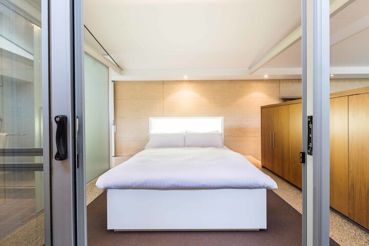 Room 2 of 14