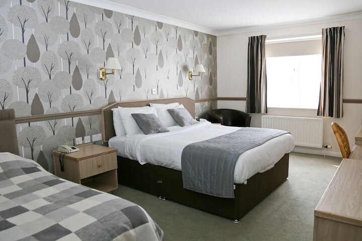 Room 9 of 73