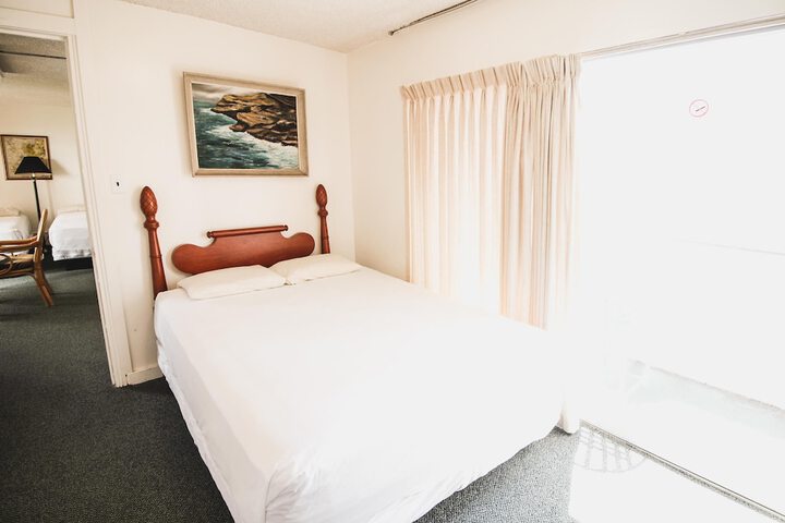Room 18 of 111