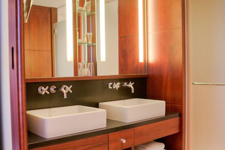 Clean Restrooms