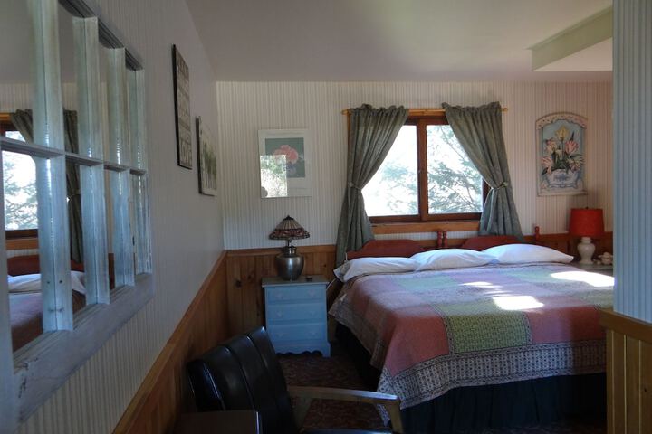 Room 9 of 46