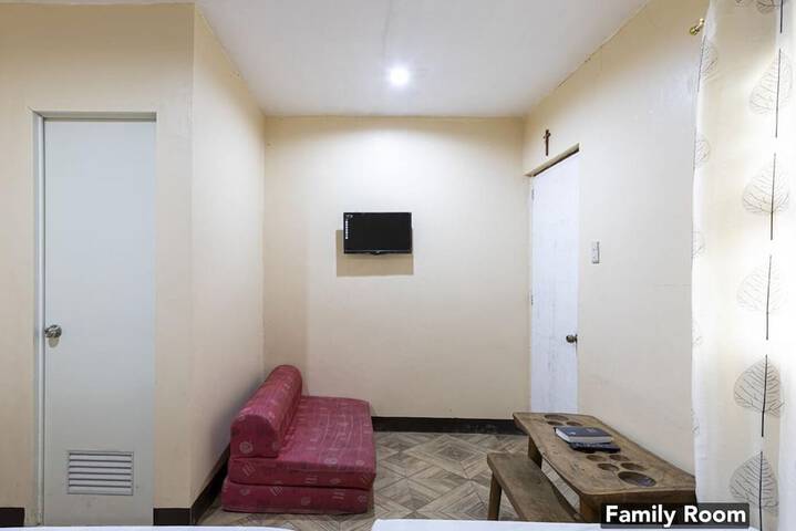Room 12 of 24
