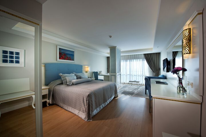 Room 11 of 61