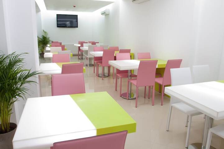 Dining 54 of 65