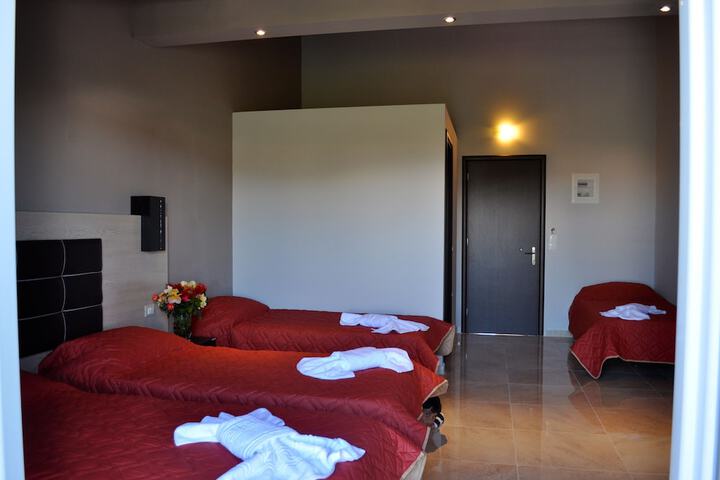 Room 34 of 101