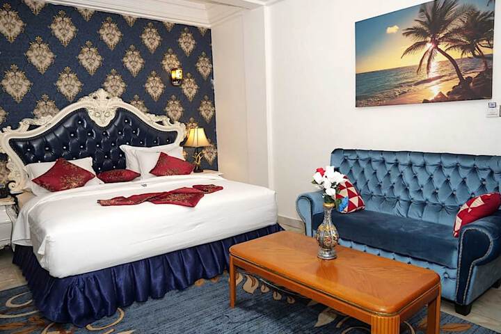 Room 21 of 98