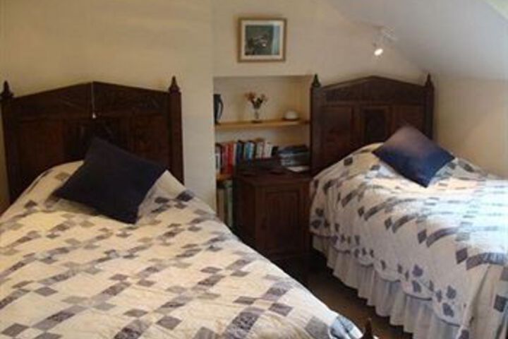 Room 7 of 14