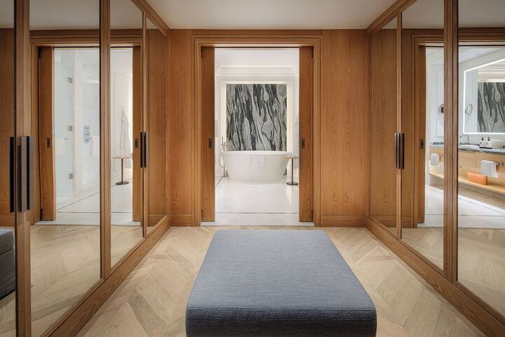 Room 16 of 45