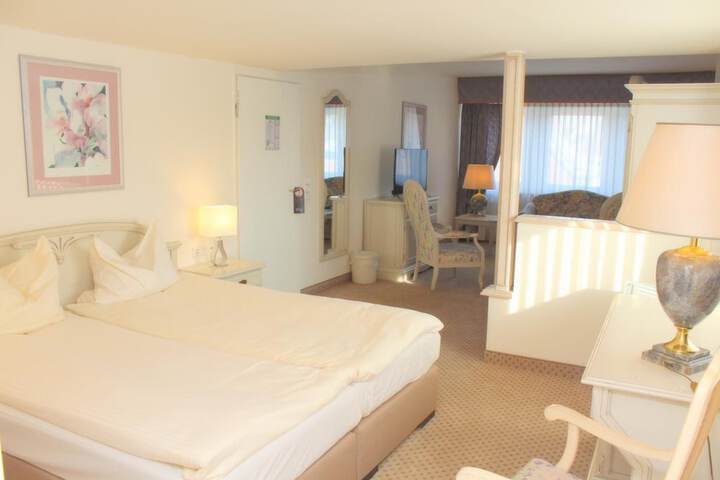 Room 8 of 41