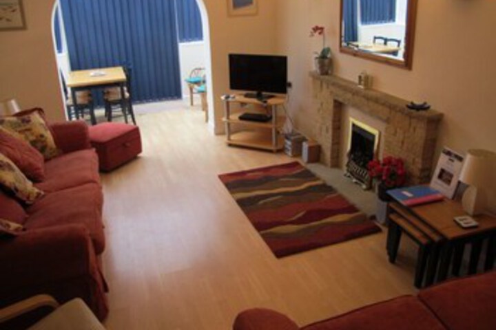 Room 11 of 24