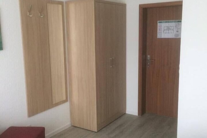 Room 3 of 16