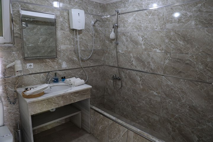 Room 12 of 19