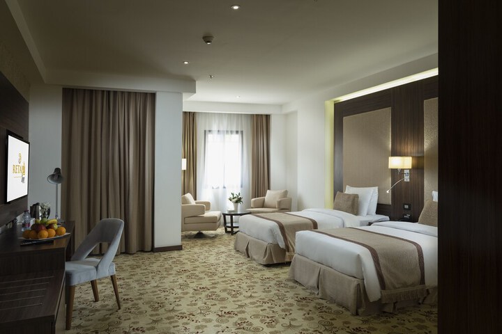 Room 14 of 43