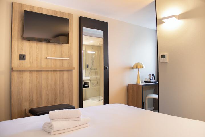 Room 16 of 41