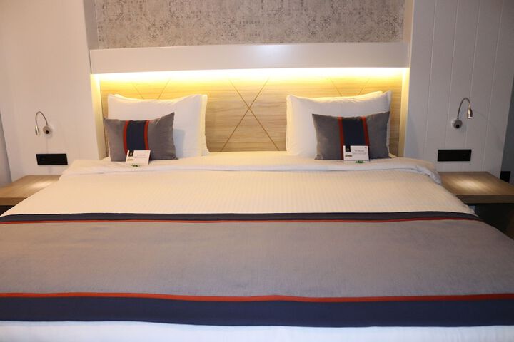 Room 8 of 59