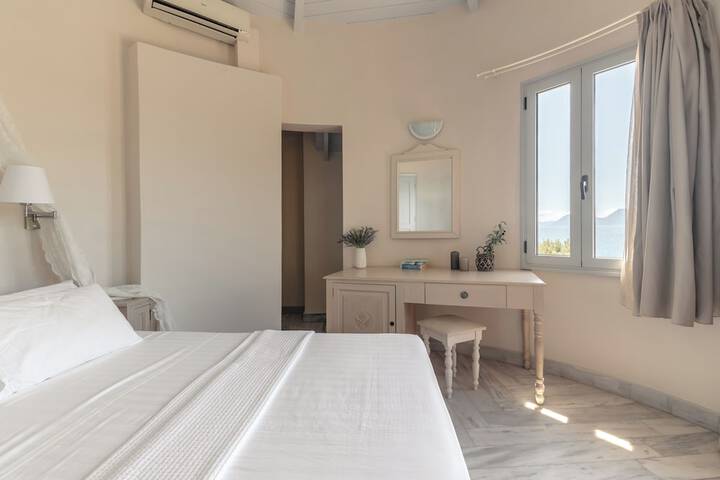 Room 73 of 238