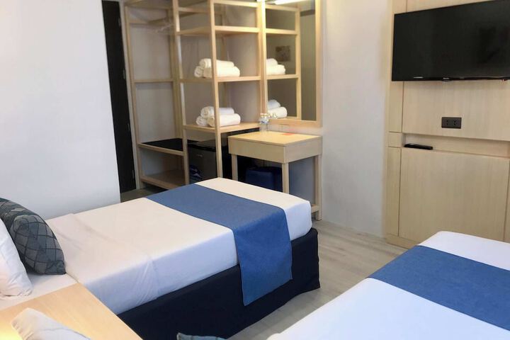 Room 18 of 59