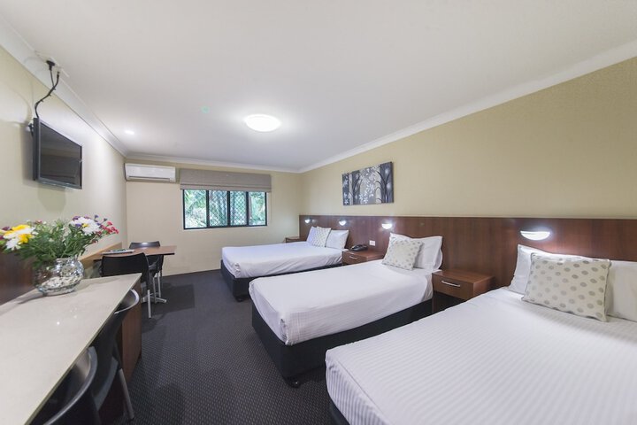 Room 15 of 74