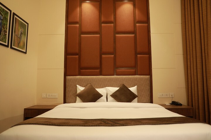 Room 34 of 133