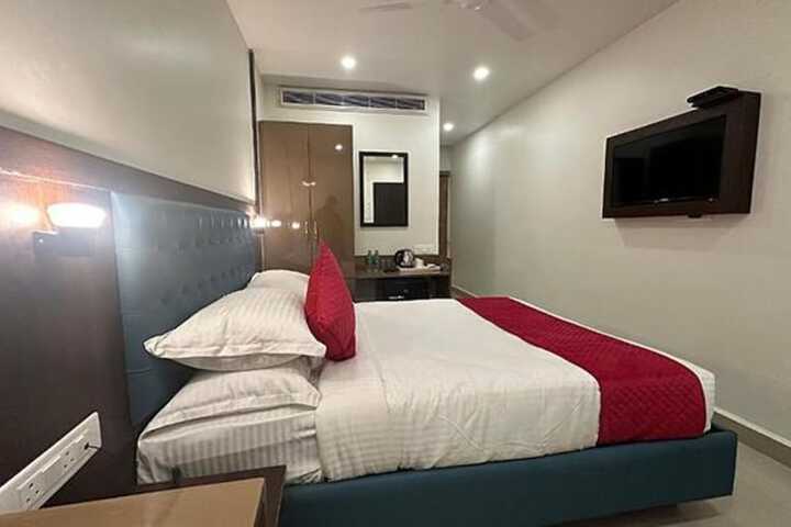 Room 3 of 21