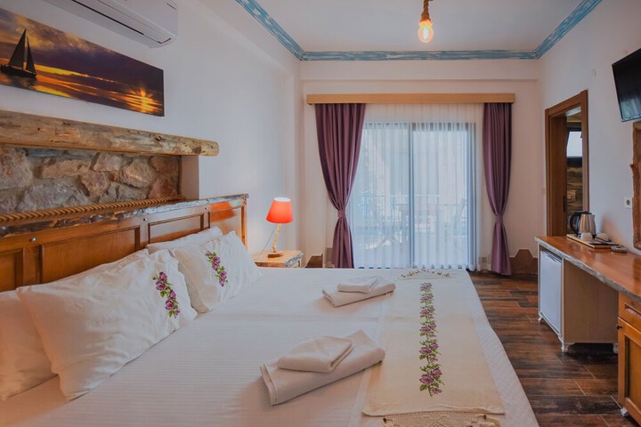 Room 5 of 36