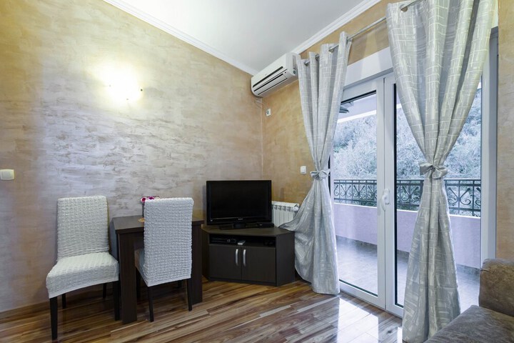 Room 55 of 81