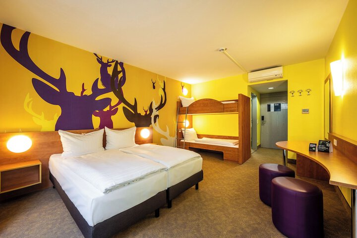 Room 29 of 118