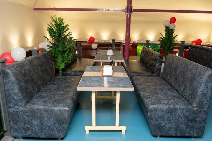Lounge 61 of 78