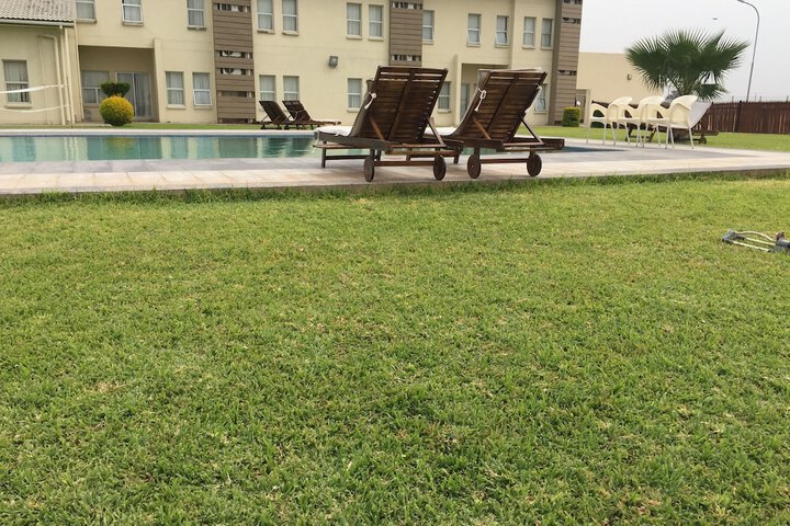 Hotel Exterior 82 of 82
