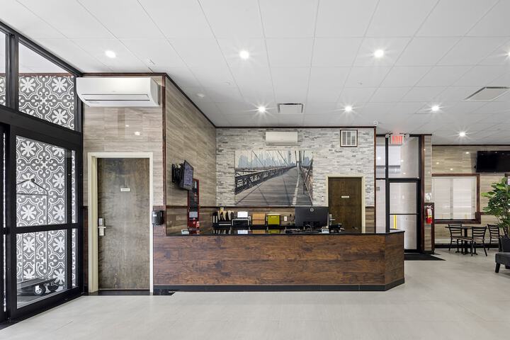 Hotel Interior 8 of 32