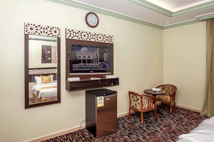 Room 1 of 60