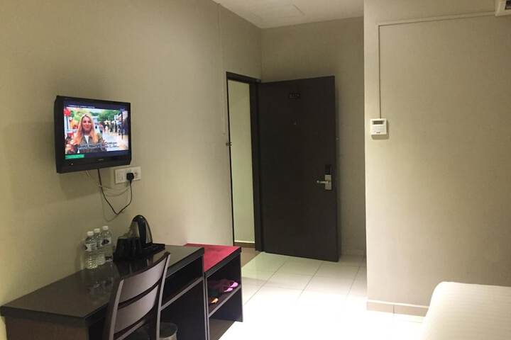 Room 15 of 44