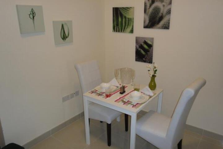 Room 4 of 6