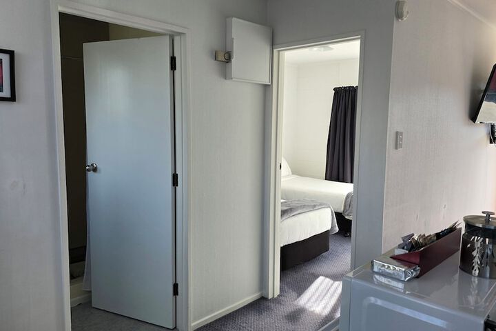 Room 6 of 47
