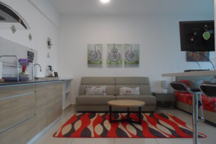 Room 16 of 32
