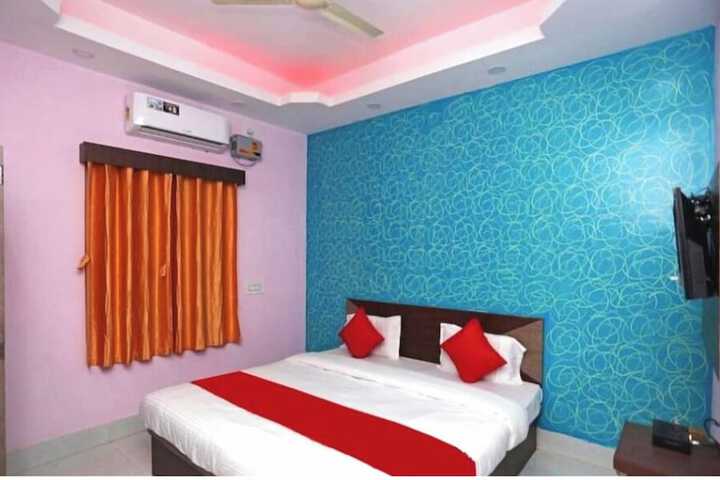 Room 14 of 27