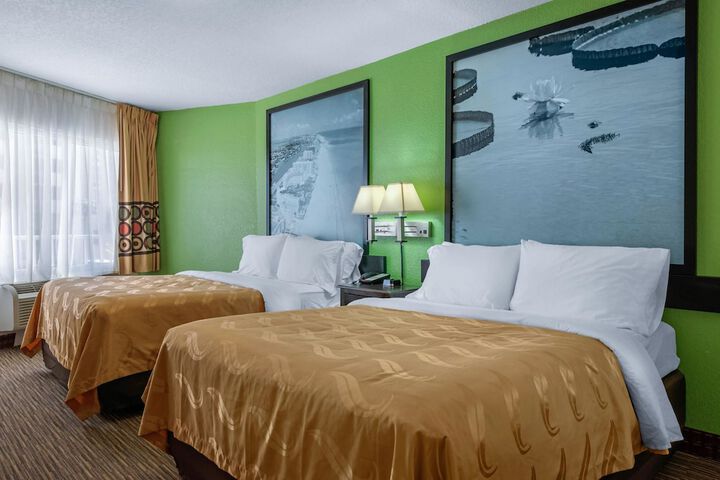 1 King Bed (24 of 27)