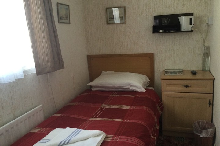 Room 48 of 170