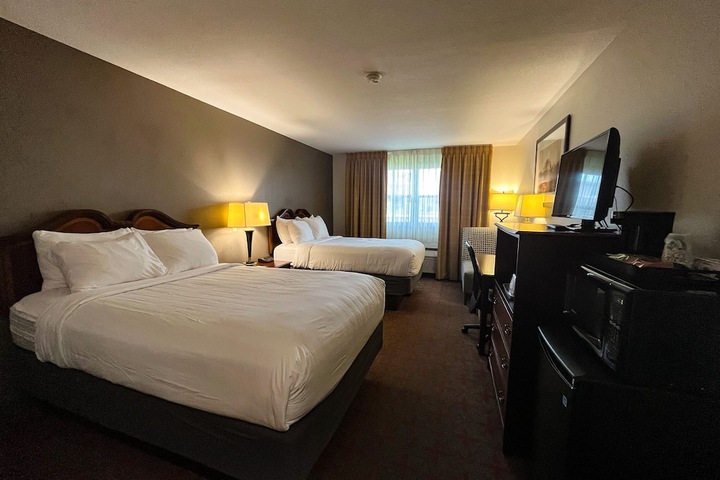 Standard Room, King or Two Doubles (1 of 2)