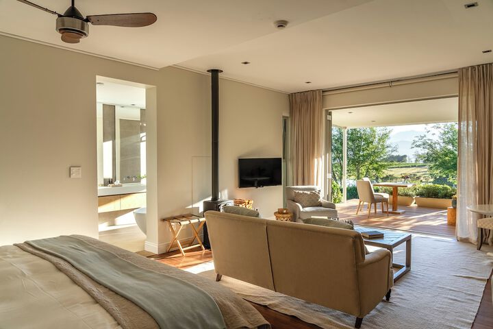 Room 3 of 75