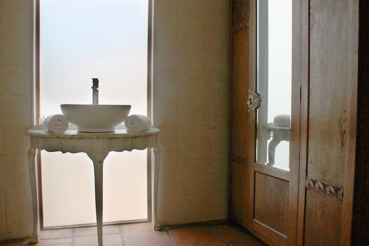 Room 40 of 51