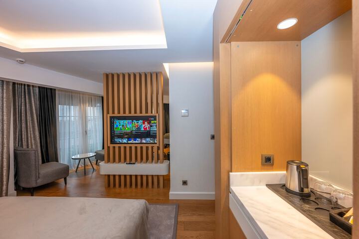 Room 36 of 59