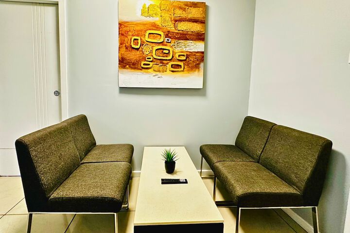 Room 76 of 103