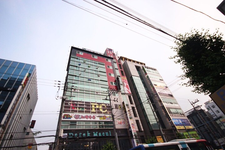 Hotel 16 of 33