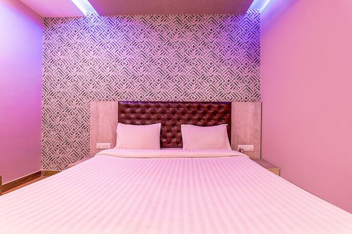 Room 20 of 29
