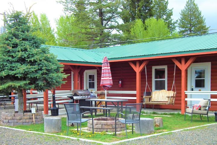 Hotel Exterior 61 of 67