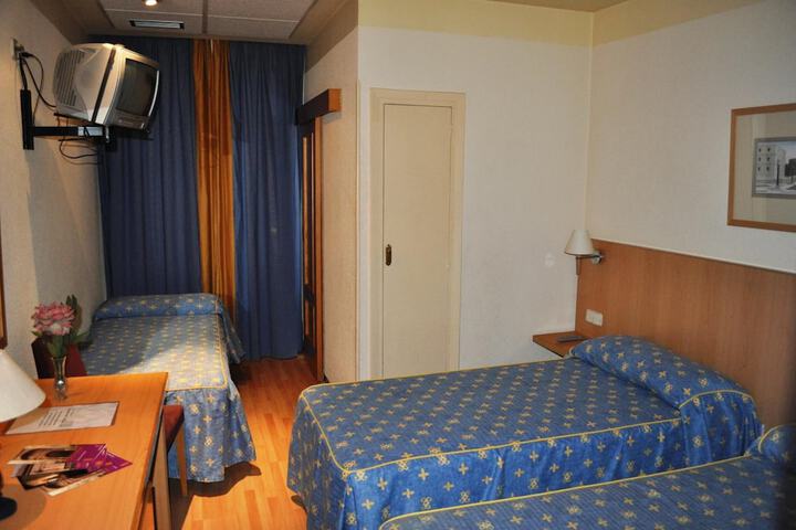 Room 31 of 69