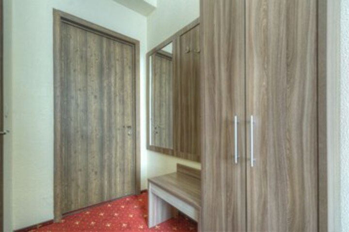 Room 17 of 21